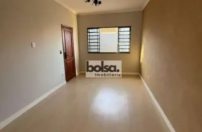 Casa com 3 quartos à venda no Centro, Bauru 