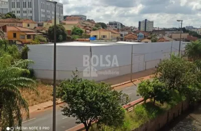 Barracão excelete para comercio em avenida principal