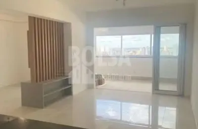 Lindo apartamento com varanda gourmet , completíssimo em armários, ar condicionado , muito bem local
