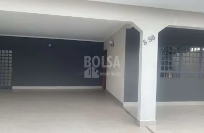 Excelente  residencia ampla, com total segurança , localização excelente