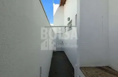 Casa com 3 quartos para alugar na Vila Cidade Universitária, Bauru 