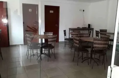 Apartamento de dois dormitórios, completo em armários ao lado do bauru shoping