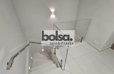 Cobertura com 3 quartos para alugar na Vila Santa Tereza, Bauru 