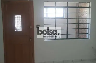 Alugo sobrado, próximo da tv tem na bela vista por r$ 1.900,00.