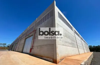 Galpão ideal para deposito ou transportadora ! ! podendo ser feito até 8 docas