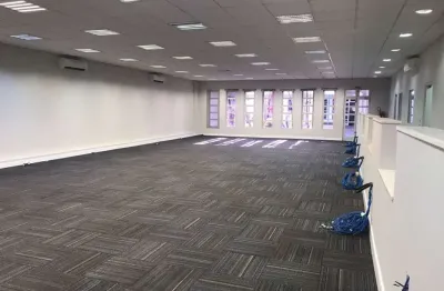 Oportunidade ! ! ! imovél diferenciado, 22 salas todas com ar condicionado.