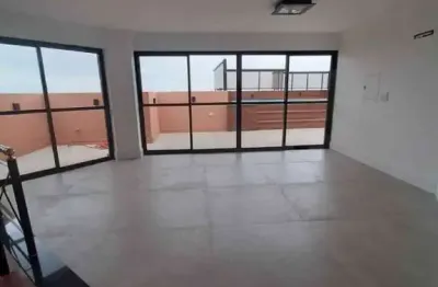 Linda Cobertura, ampla, moderna com excelente localozação.