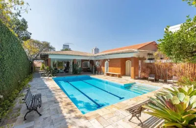 Casa com 5 quartos à venda na Rua Joaquim Nabuco, 994, Brooklin, São Paulo por R$ 2.800.000