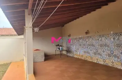 Casa a venda no centro de jundiaí - jundiaí/sp. 230 metros de ac / 400 metroa de at