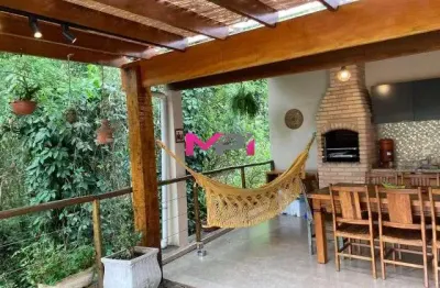 Casa a venda no condomínio residencial do lago em jarinu/sp..