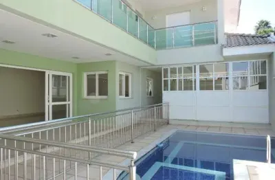 Casa sobrado a venda no condomínio quinta das laranjeiras - jundiaí/sp. 400 metros de ac / 450 metros de at.