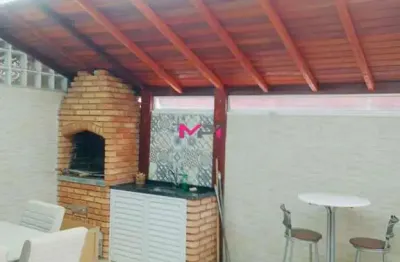 Casa a venda no condomínio garden resort engordadouro 03 quartos com suíte jundiai