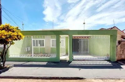 Casa excelente na vila fraternidade - 5 minutos centro