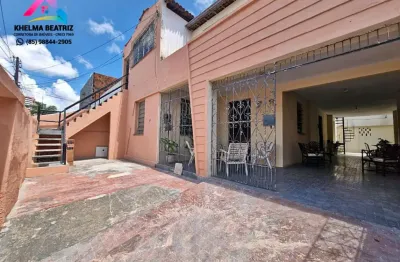 Vendo ampla casa muito bem localizada, próximo ao kina do feijão aldeota, uma quadra para a heráclito graça