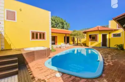 Casa com 7 quartos à venda na gregório monteiro, 44, fazenda da armação, governador celso ramos por r$ 2.650.000