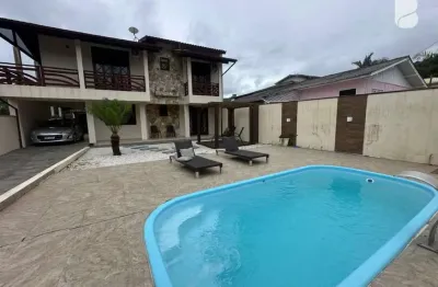 Casa com 4 quartos à venda na juliano teixeira, 179, fazenda da armação, governador celso ramos por r$ 1.800.000