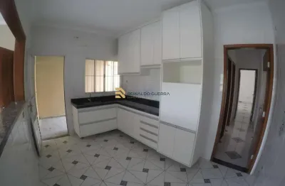 Aluga casa com 2 quartos, suíte no bairro dom bosco