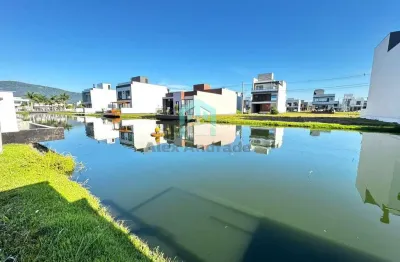 Terreno à venda na Avenida Deltaville, 360, Deltaville, Biguaçu