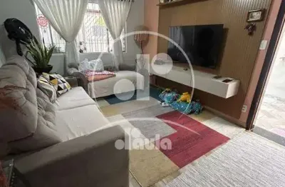 Casa com 3 quartos à venda na Rua Vice-Presidente Urbano Santos da Costa Araújo, 167, Parque São Vicente, Mauá