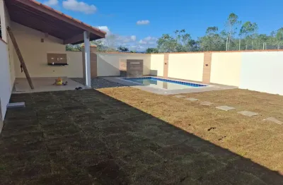 Casa nova a venda em pedro de toledo, excelente lugar, vale a pena.