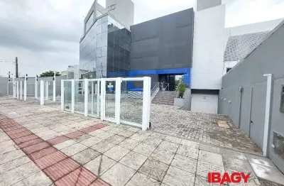 Prédio para alugar na Rua Professora Sofia Quint de Souza, 544, Estreito, Florianópolis