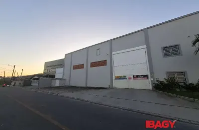 Barracão / Galpão / Depósito para alugar na Rua Fernandes Cardoso da Silva, 360, Serraria, São José