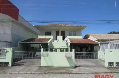 Excelente apartamento 2 dormitório(s) em passa vinte - palhoça