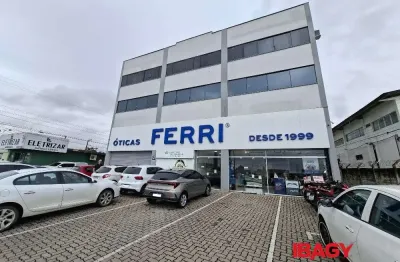 Excelente apartamento 1 dormitório(s) em serraria - são josé