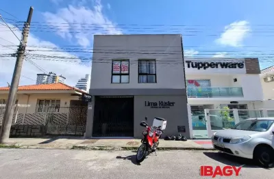 Excelente kitnet 1 dormitório(s) em estreito - florianópolis