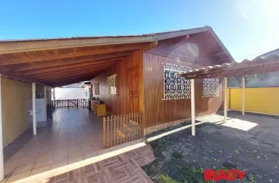 Excelente casa 1 dormitório(s) em carianos - florianópolis