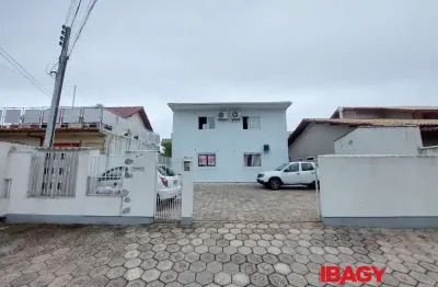 Excelente apartamento 1 dormitório(s) em carianos - florianópolis