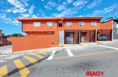 Excelente apartamento 1 dormitório(s) em capoeiras - florianópolis