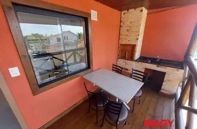 Excelente Apartamento 2 dormitório(s) em Ribeirão da Ilha - Florianópolis