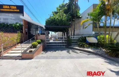 Excelente apartamento 3 dormitório(s) em trindade - florianópolis