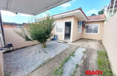 Excelente casa 2 dormitório(s) em bela vista - palhoça