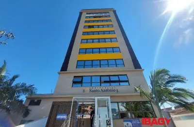 Sala comercial para alugar na Rua Santo Antônio, 1460, Barreiros, São José