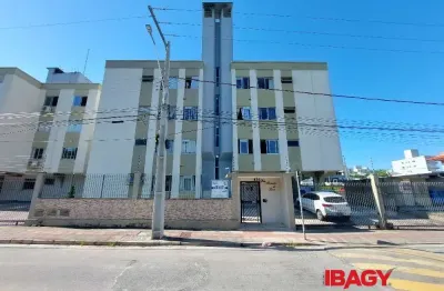 Excelente Apartamento 2 dormitório(s) em Serraria - São José