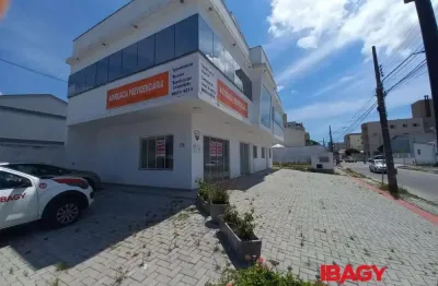 Excelente Apartamento 1 dormitório(s) em Ponte do Imaruim - Palhoça