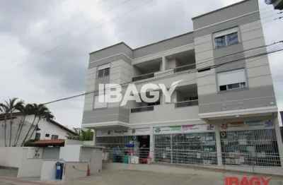 Apartamento com 3 quartos para alugar na Rua São Pedro, 1278, Areias, São José