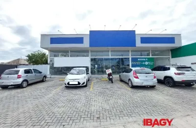 Ponto comercial para alugar na Avenida Leoberto Leal, 4002, Barreiros, São José