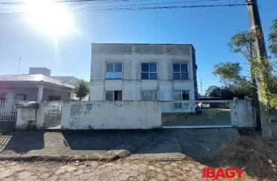 Excelente Apartamento 2 dormitório(s) em Barra do Aririú - Palhoça
