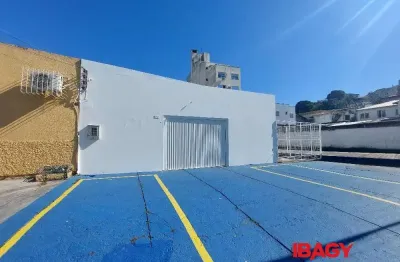 Barracão / Galpão / Depósito para alugar na Rua Santiago Dantas, 150, Estreito, Florianópolis