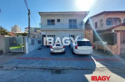 Excelente apartamento 2 dormitório(s) em barreiros - são josé