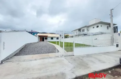 Excelente Casa 2 dormitório(s) em Santa Mônica - Florianópolis