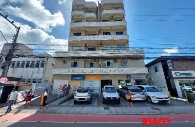 Sala comercial para alugar na Rua Hermogenes Prazeres, 79, Centro, Biguaçu