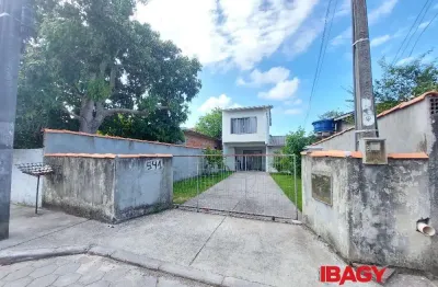 Excelente casa 2 dormitório(s) em são joão do rio vermelho - florianópolis