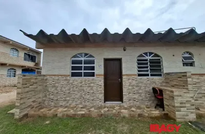 Excelente casa 2 dormitório(s) em vargem grande - florianópolis
