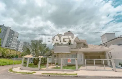 Casa com 3 quartos para alugar na Rua do Copo de Leite, 690, Pedra Branca, Palhoça