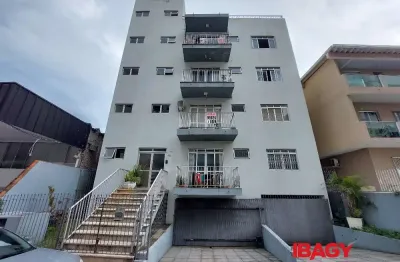 Excelente Apartamento 3 dormitório(s) em Capoeiras - Florianópolis