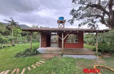 Excelente casa 2 dormitório(s) em pântano do sul - florianópolis